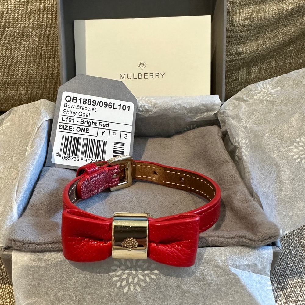 Mulberry Bow Bracelet in Shiny Red Goat Leather Excellent Condition Vintage Rare